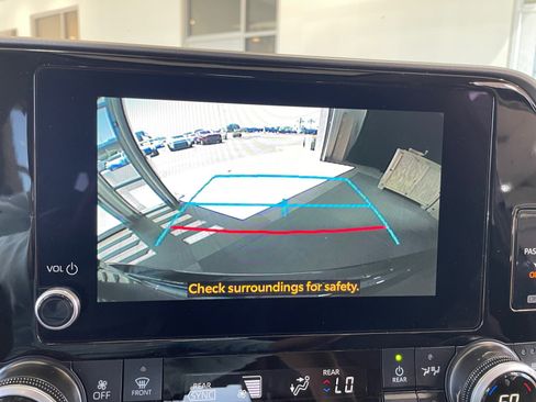 Used 2026 Toyota Highlander XLE AWD/4WD image 29