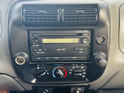 Used 2010 Ford Ranger XL image 14