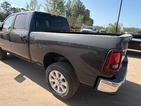 New 2026 RAM 2500 Big Horn AWD/4WD image 10