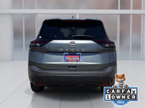 Certified 2025 Nissan Rogue SV AWD/4WD image 5