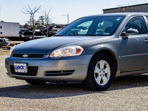 Used 2008 Chevrolet Impala LT image 14