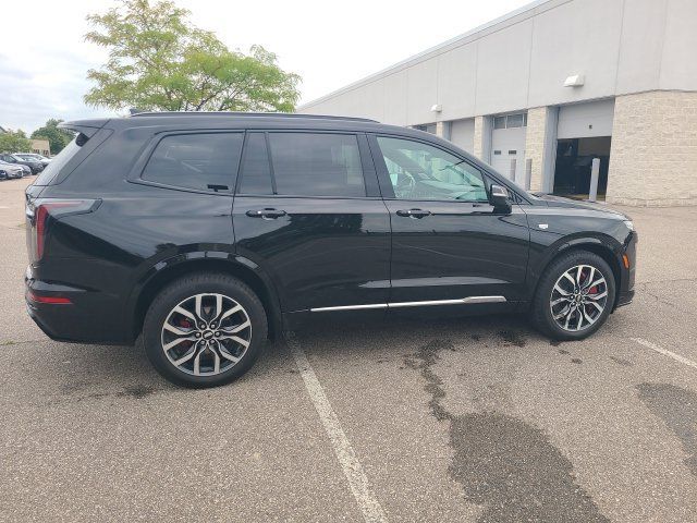 Used 2024 Cadillac XT6 Sport AWD/4WD image 12
