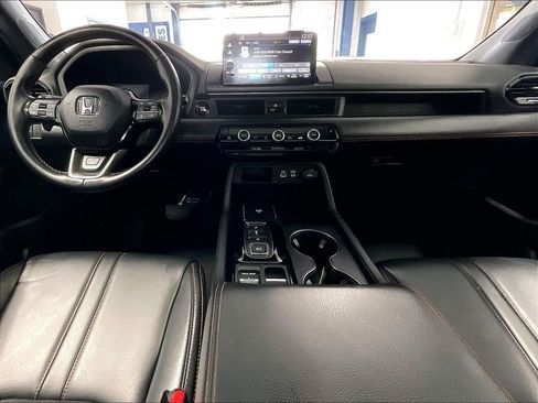 Used 2024 Honda Pilot TrailSport image 22