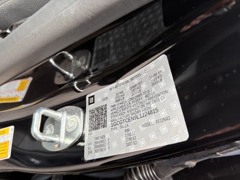 Used 2020 Chevrolet Colorado LT image 21