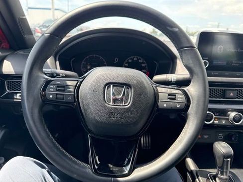 Used 2023 Honda Civic Sport image 4
