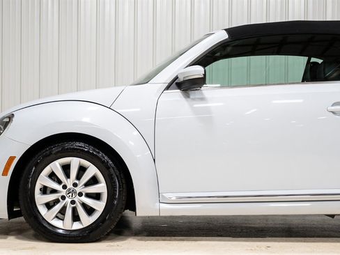 Used 2017 Volkswagen Beetle 1.8T SE image 3