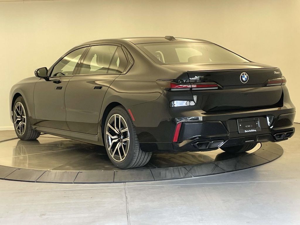 New 2025 BMW 760i xDrive AWD/4WD image 3