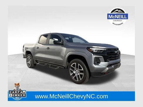 Used 2024 Chevrolet Colorado Z71 w/ Z71 Convenience Package 2 image 1