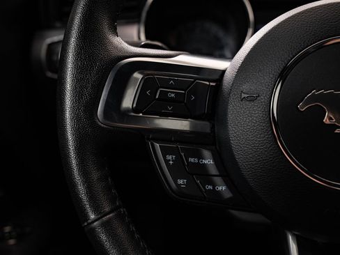 Used 2017 Ford Mustang Coupe RWD image 24