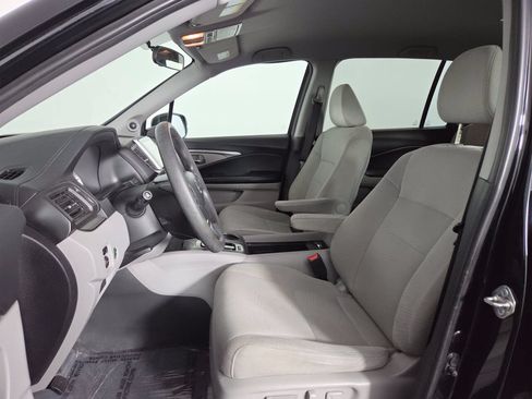 Used 2017 Honda Pilot EX image 18