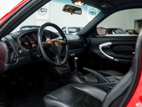 Used 2004 Porsche 911 Carrera 4S AWD/4WD image 2