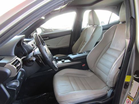 Used 2016 Lexus IS 200t w/ F Sport Package RWD image 9