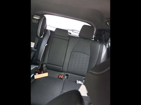 Used 2022 Toyota Corolla SE FWD image 6