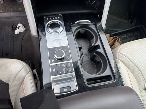 Used 2018 Land Rover Discovery HSE Luxury AWD/4WD image 18
