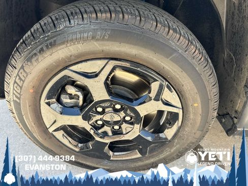 Used 2023 Jeep Compass Trailhawk w/ Trailer Tow Group AWD/4WD image 20