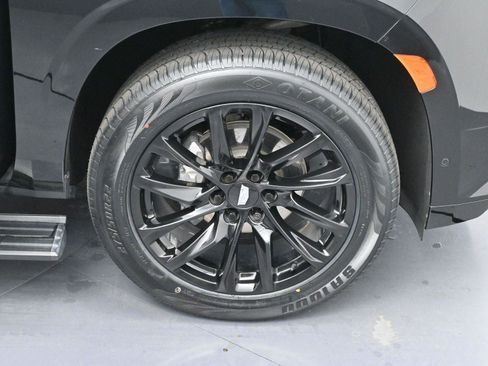 Used 2022 Cadillac Escalade Sport Platinum image 37