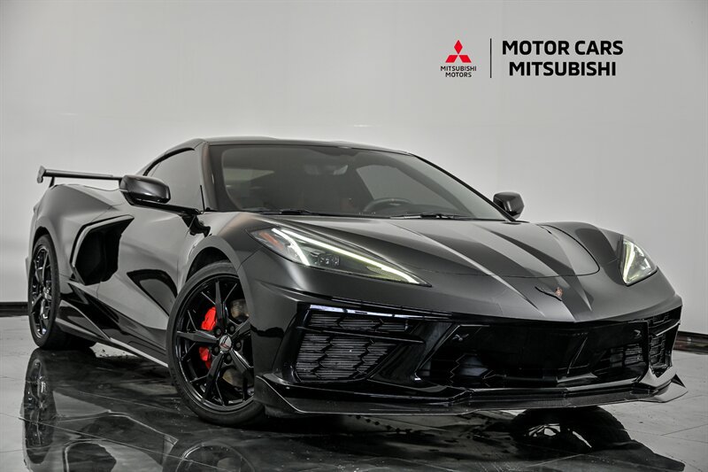 Used 2021 Chevrolet Corvette Stingray Premium Cpe w/ Z51 Performance Package RWD image 1