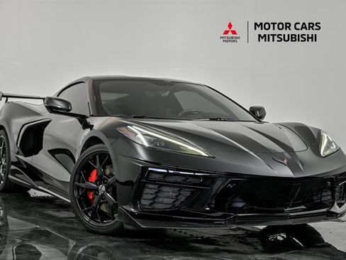 Used 2021 Chevrolet Corvette Stingray Premium Cpe w/ Z51 Performance Package RWD image 1