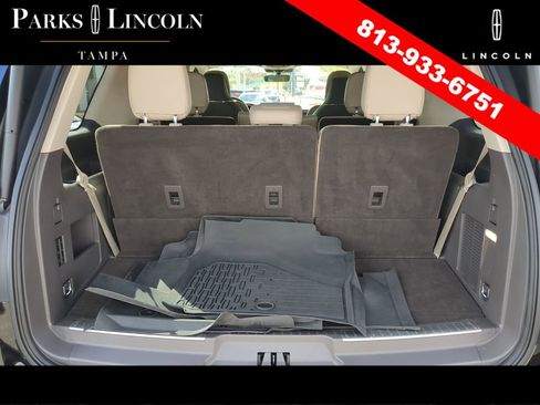 Certified 2022 Lincoln Navigator Reserve image 8