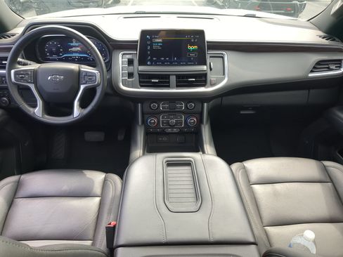 Used 2023 Chevrolet Suburban Z71 w/ Luxury Package AWD/4WD image 30