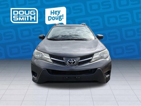 Used 2014 Toyota RAV4 LE AWD/4WD image 2