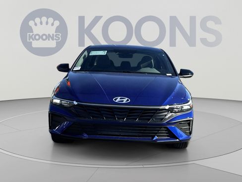 New 2026 Hyundai Elantra Sport FWD image 11