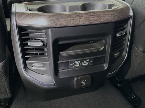 Used 2025 RAM 2500 Laramie image 28