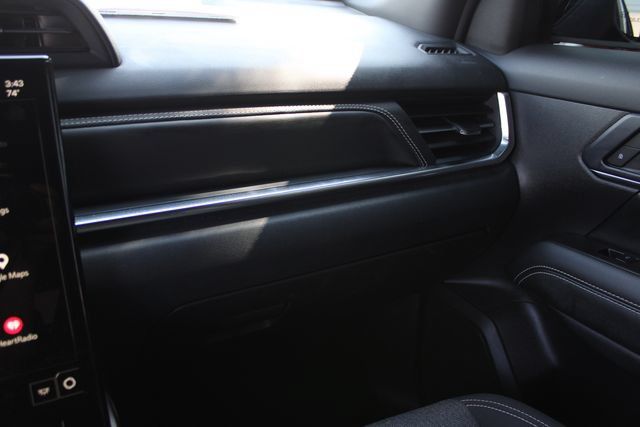 Used 2025 GMC Terrain Elevation AWD/4WD image 16