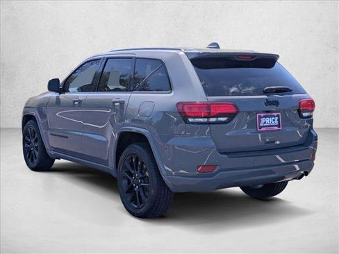 Used 2021 Jeep Grand Cherokee Laredo X RWD image 8