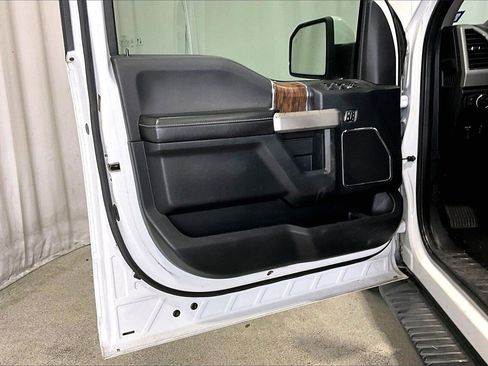 Used 2020 Ford F150 Lariat image 21