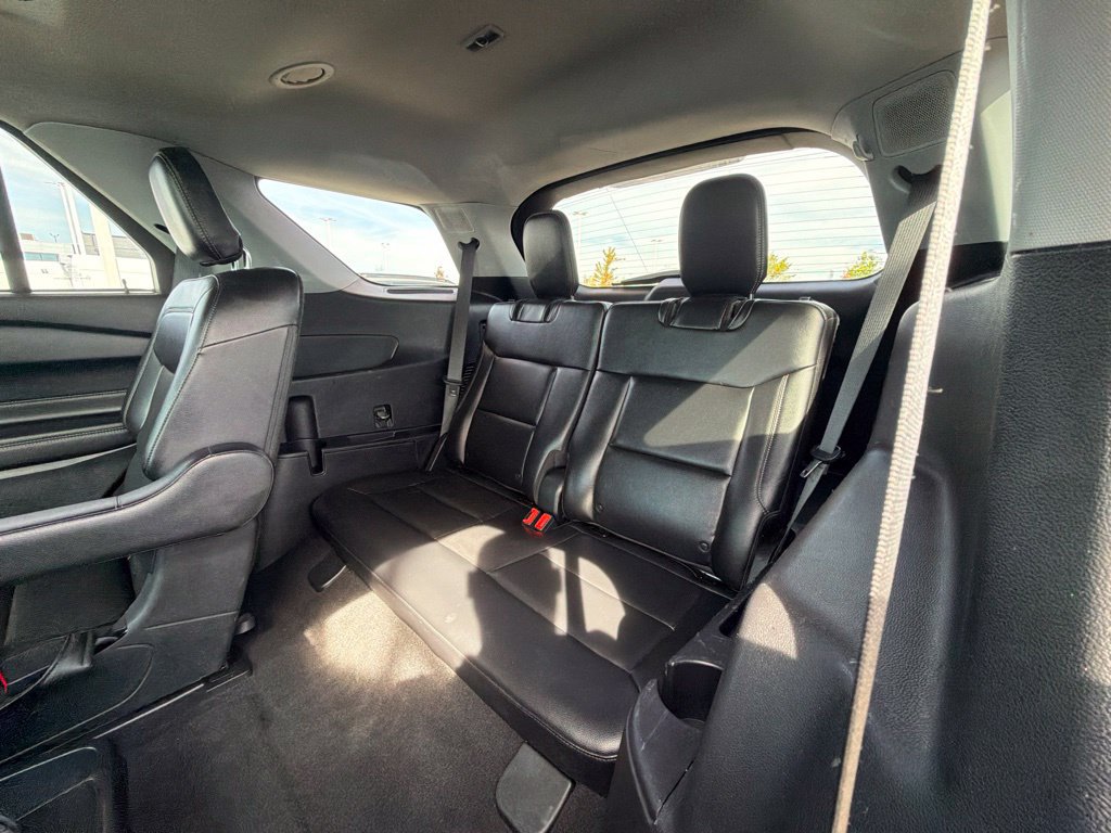 Used 2021 Ford Explorer Limited w/ Equipment Group 301A AWD/4WD image 20