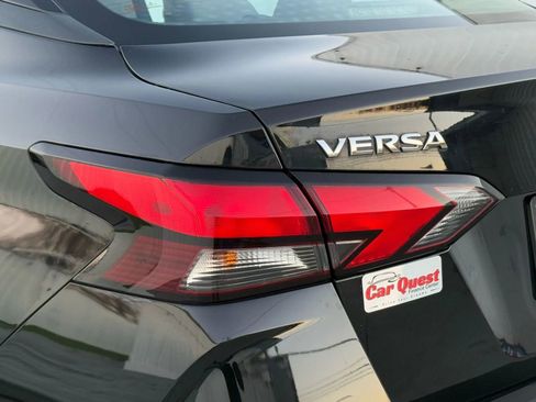 Used 2021 Nissan Versa SV image 26