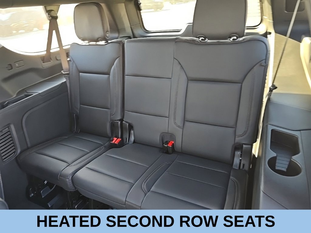 Used 2026 Chevrolet Suburban High Country AWD/4WD image 23