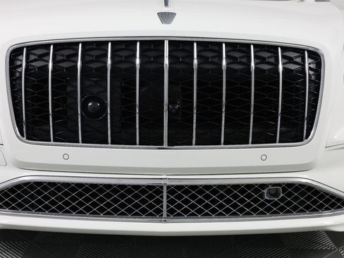 New 2026 Bentley Flying Spur Plug-In Hybrid image 11