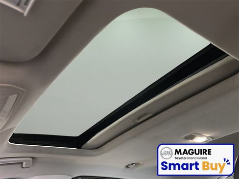 Used 2015 Ford Focus SE w/ Equipment Group 201A image 9