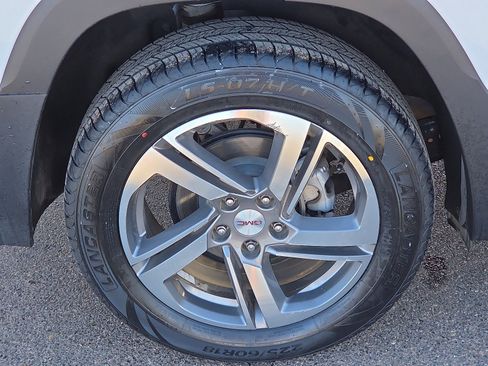 Used 2020 GMC Terrain SLT image 7