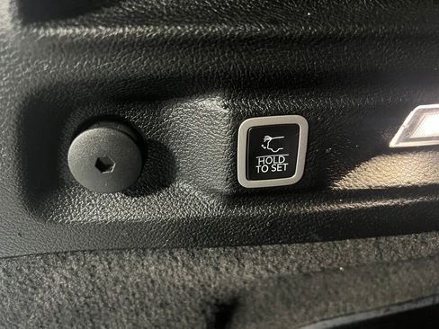 Used 2021 Jeep Grand Cherokee L Summit w/ Advanced Protech Group IV image 24