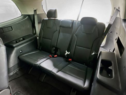 Used 2025 Kia Telluride S FWD image 30
