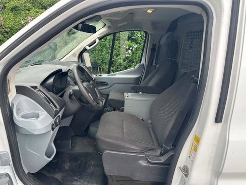 Used 2019 Ford Transit 150 130 Low Roof RWD image 10