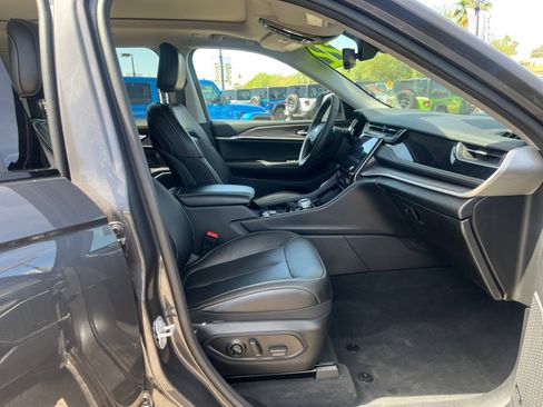 Certified 2022 Jeep Grand Cherokee Limited 4xe AWD/4WD image 19