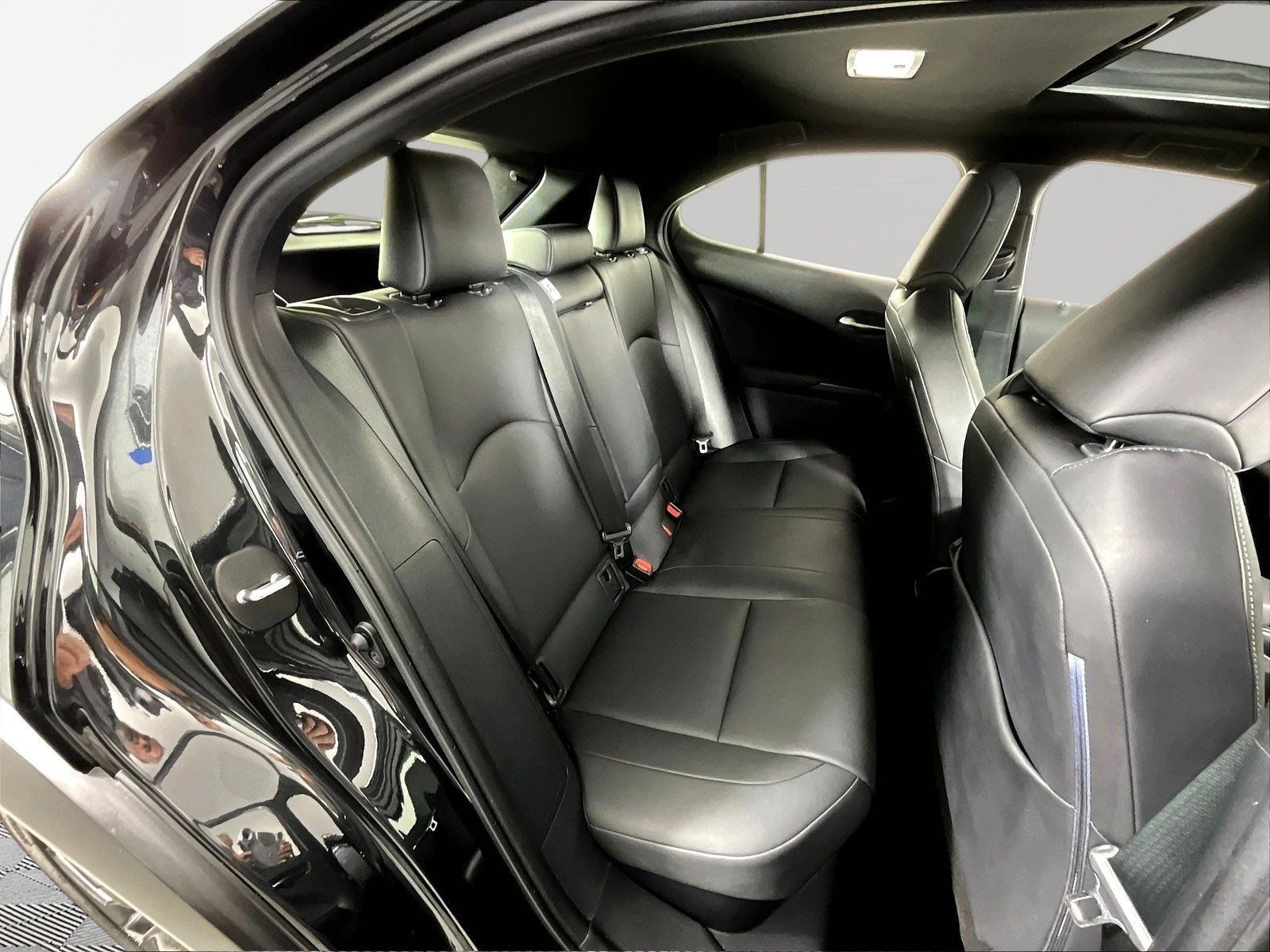 Used 2020 Lexus UX 250h w/ Premium Package AWD/4WD image 25