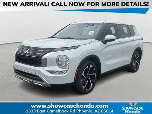 Used 2022 Mitsubishi Outlander SE image 1