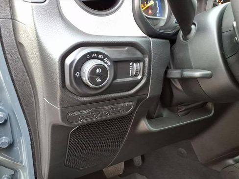 New 2026 Jeep Gladiator Sport image 17