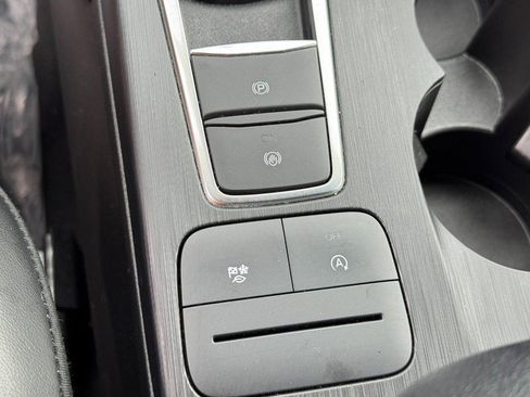 Used 2025 Ford Escape ST-Line image 22