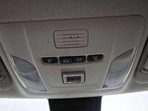 Used 2020 Toyota Corolla LE image 11