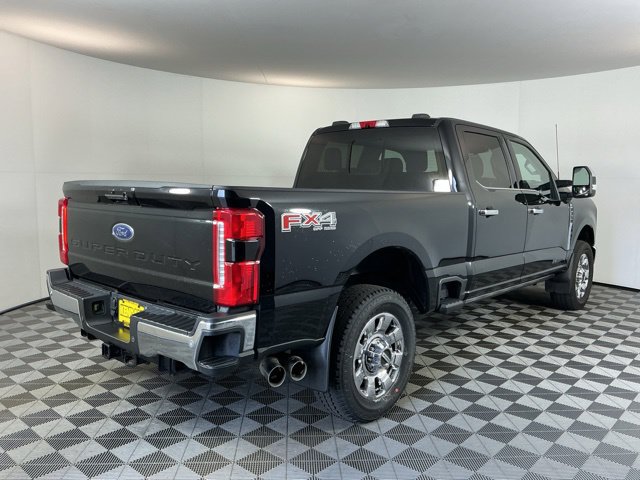 Used 2023 Ford F350 Lariat w/ Lariat Ultimate Package AWD/4WD image 4