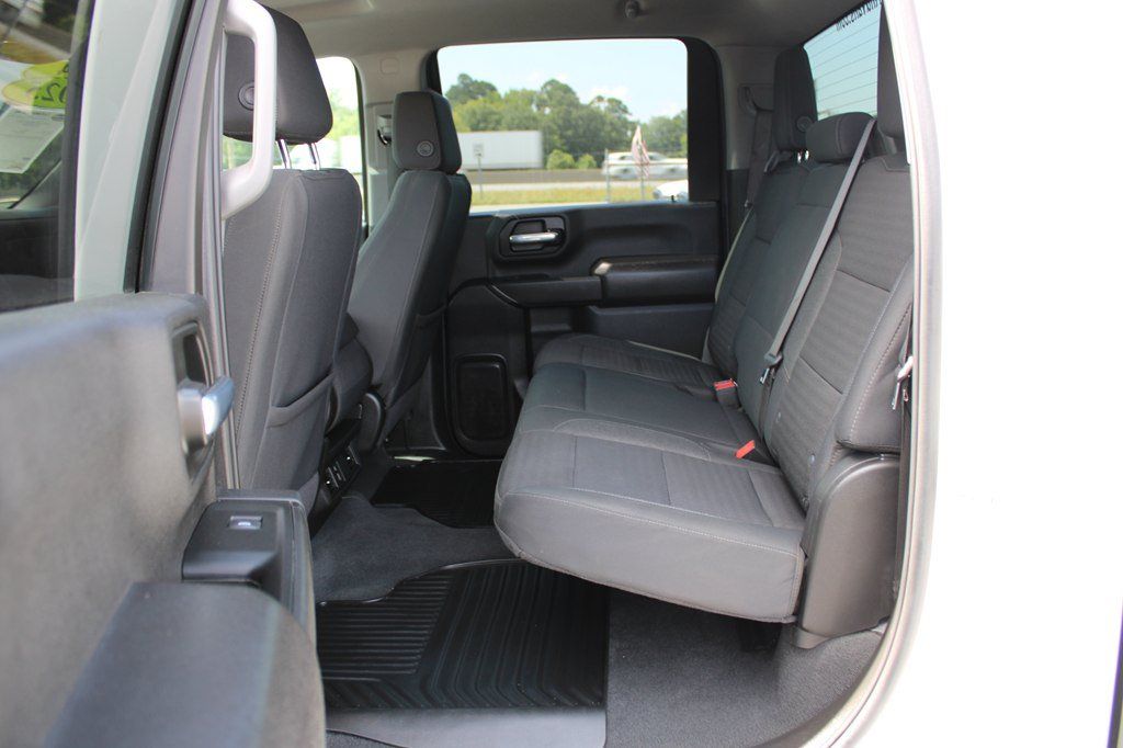 Used 2025 Chevrolet Silverado 2500 Custom w/ Custom Convenience Package AWD/4WD image 17