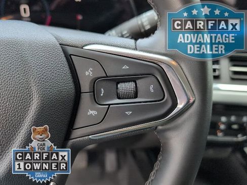 Used 2025 Chevrolet Trax LT w/ LT Convenience Package image 16