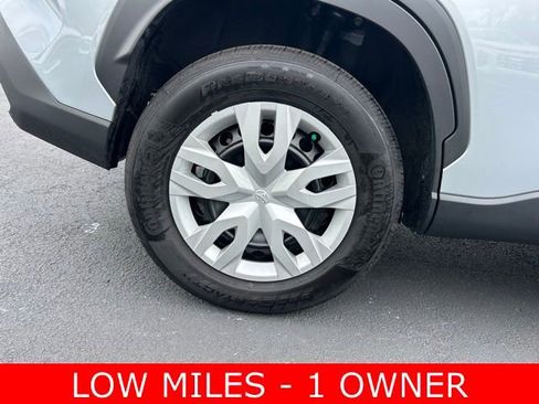 Used 2026 Toyota Corolla Cross L image 7