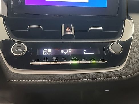 Used 2023 Toyota Corolla SE FWD image 35